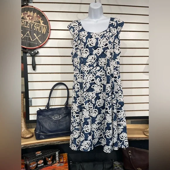 R.N.Studio dress size 18 - Picture 3 of 9